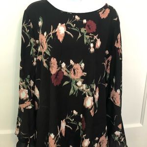Vince Camuto Floral Bell Sleeve Blouse